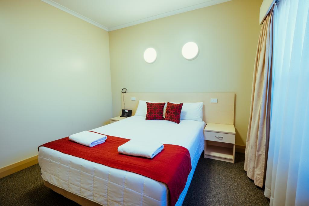 Club Motor Inn Narrabri Exterior photo